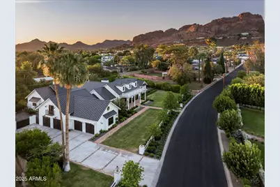 4536 N 49th Place, Phoenix, AZ 85018 - Photo 1