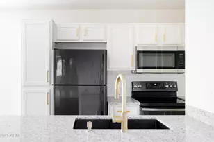 2938 N 61st Pl, Scottsdale, AZ 85251 - Photo 1