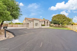 2615 E San Carlos Way, Gilbert, AZ 85298 - Photo 1