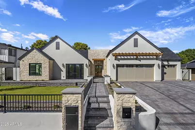 2108 E Solano Drive, Phoenix, AZ 85016 - Photo 1