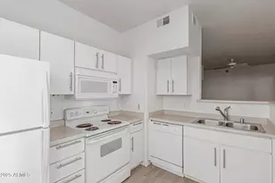 3302 N 7th St, Phoenix, AZ 85014 - Photo 1
