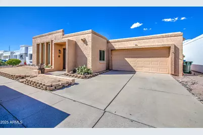 830 E Michelle Drive, Phoenix, AZ 85022 - Photo 1