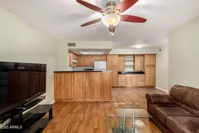 3601 W Tierra Buena Lane #Unit 157, Phoenix, AZ 85053 - Photo 1