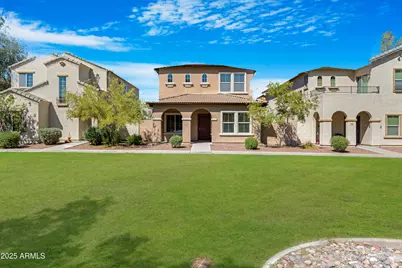 9422 S 33rd Drive, Laveen, AZ 85339 - Photo 1