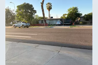 1548 W Roeser Road, Phoenix, AZ 85041 - Photo 1