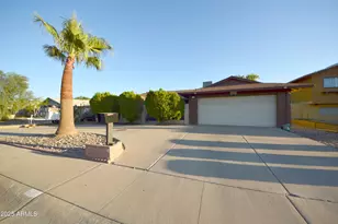 6737 W Oregon Ave, Glendale, AZ 85303 - Photo 1