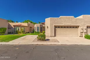11656 N 41st Pl, Phoenix, AZ 85028 - Photo 1