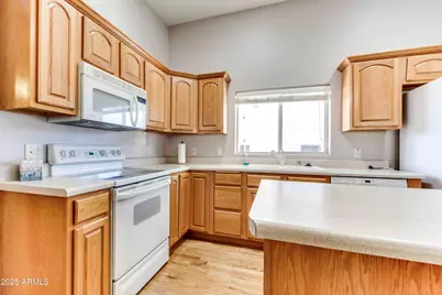 17200 W Bell Road #1425, Surprise, AZ 85374 - Photo 8