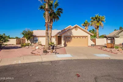 16454 N 61st Avenue, Glendale, AZ 85306 - Photo 1