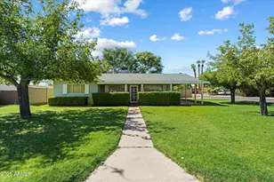 3144 N 34th St, Phoenix, AZ 85018 - Photo 1