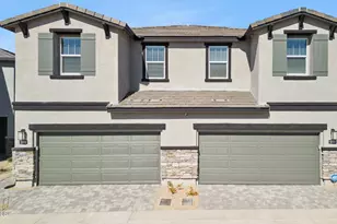 5818 E Zachary Dr, Phoenix, AZ 85054 - Photo 1