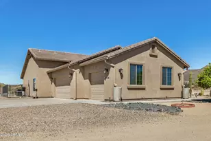 39730 N New River Rd, Phoenix, AZ 85086 - Photo 2