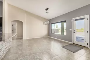 39730 N New River Rd, Phoenix, AZ 85086 - Photo 8