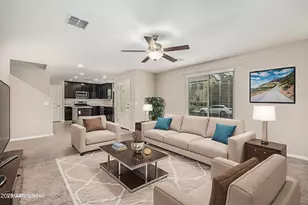 8046 W Agora Ln, Phoenix, AZ 85043 - Photo 1