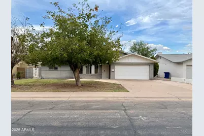 102 E Erie Drive, Tempe, AZ 85282 - Photo 1