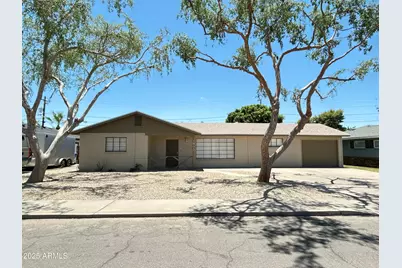 1907 E Minnezona Avenue, Phoenix, AZ 85016 - Photo 1