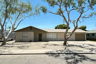 1907 E Minnezona Ave, Phoenix, AZ 85016 - Photo 1