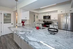 8718 E Weldon Ave, Scottsdale, AZ 85251 - Photo 1