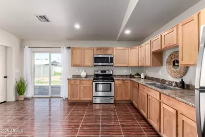 6748 W Coolidge Street, Phoenix, AZ 85033 - Photo 1