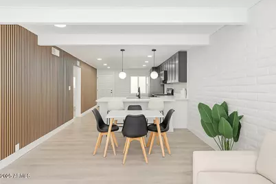 3002 N 32nd Street #15, Phoenix, AZ 85018 - Photo 1