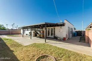 3701 W Griswold Rd, Phoenix, AZ 85051 - Photo 28