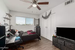 3701 W Griswold Rd, Phoenix, AZ 85051 - Photo 20