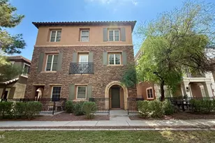 1632 E Canyon Creek Dr, Gilbert, AZ 85295 - Photo 1