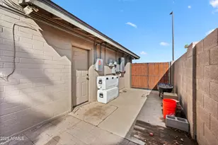 2238 S Estrella Cir, Mesa, AZ 85202 - Photo 30