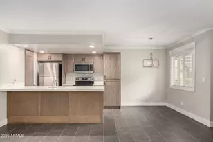 2228 E Campbell Ave, Phoenix, AZ 85016 - Photo 8