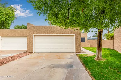 8464 E Malcomb Drive, Scottsdale, AZ 85250 - Photo 1