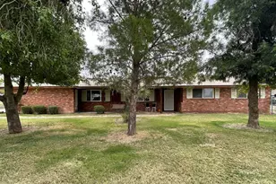 40011 N Taylor St, San Tan Valley, AZ 85140 - Photo 1