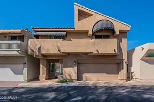 7240 N Dreamy Draw Dr, Phoenix, AZ 85020 - Photo 1