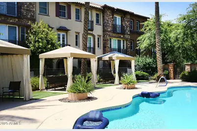 2440 E Montecito Avenue, Phoenix, AZ 85016 - Photo 1