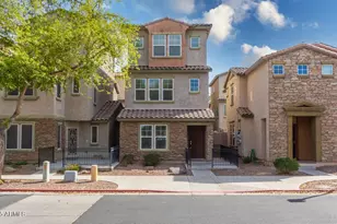 2017 N 78th Dr, Phoenix, AZ 85035 - Photo 1