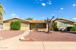 865 N 61st Pl, Mesa, AZ 85205 - Photo 1
