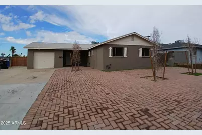 4328 N 58th Drive, Phoenix, AZ 85031 - Photo 1