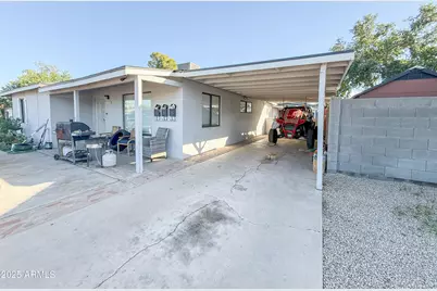 1221 E Highland Avenue #Apt 3, Phoenix, AZ 85014 - Photo 1