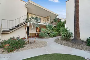 3030 E Clarendon Ave, Phoenix, AZ 85016 - Photo 1