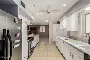 10732 W Denham Dr, Sun City, AZ 85351 - Photo 16