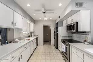 10732 W Denham Dr, Sun City, AZ 85351 - Photo 14