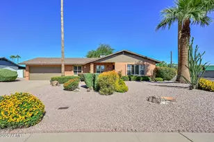 4530 E Sharon Dr, Phoenix, AZ 85032 - Photo 1