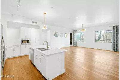 3131 N Central Avenue #3009, Phoenix, AZ 85012 - Photo 1