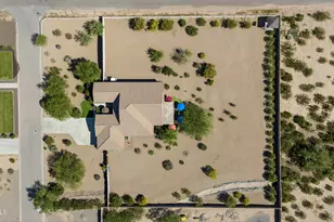 1913 W Laurie Ln, San Tan Valley, AZ 85144 - Photo 1