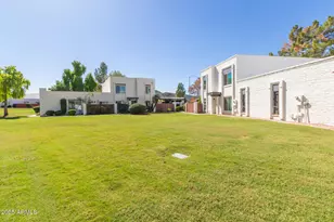 13233 N 3rd Pl, Phoenix, AZ 85022 - Photo 1