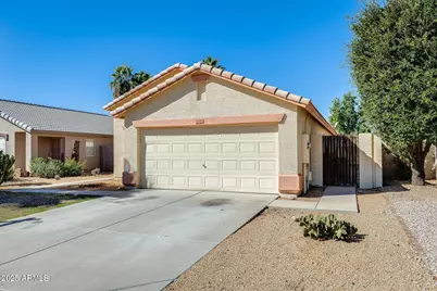 15558 N 136th Lane, Surprise, AZ 85374 - Photo 2