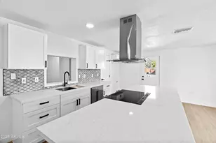 901 W Mercer Ln, Phoenix, AZ 85029 - Photo 10