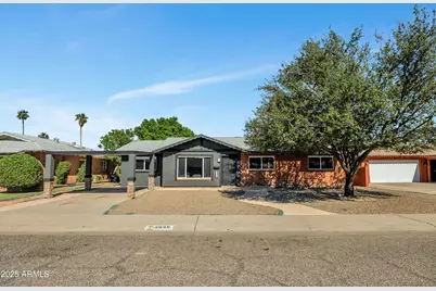 3930 W Stella Lane, Phoenix, AZ 85019 - Photo 1