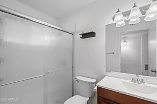 10345 W Peoria Ave, Sun City, AZ 85351 - Photo 14