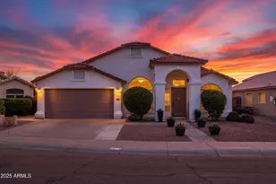 2833 E Renee Dr, Phoenix, AZ 85050 - Photo 1