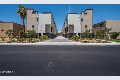 1020 E Spence Avenue #1004, Tempe, AZ 85281 - Photo 1